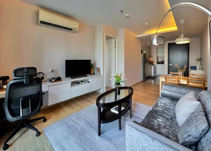 Feriehus Stylish Modern 1br - Ultra Fast Wifi - Bts Phrom Phong *