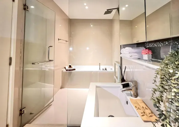 Stylish Modern 1br - Ultra Fast Wifi - Bts Phrom Phong *