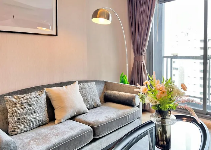 Stylish Modern 1br - Ultra Fast Wifi - Bts Phrom Phong Feriehus *