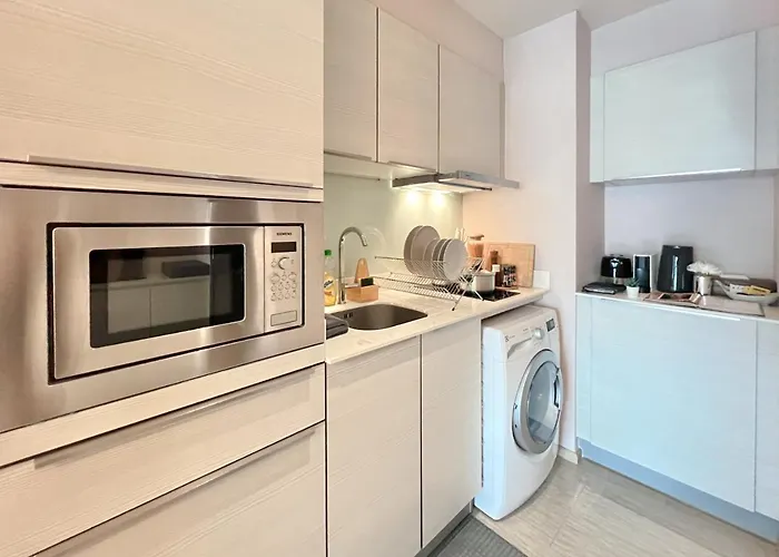 Feriehus Stylish Modern 1br - Ultra Fast Wifi - Bts Phrom Phong *