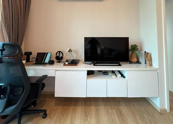Stylish Modern 1br - Ultra Fast Wifi - Bts Phrom Phong