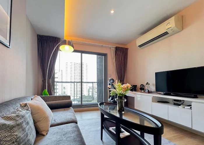 Feriehus Stylish Modern 1br - Ultra Fast Wifi - Bts Phrom Phong Bangkok